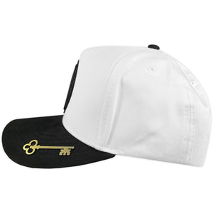 GORRA VAGO STYLE ELEGUA WHITE/BLACK/RED UNDER CURVA MALLA