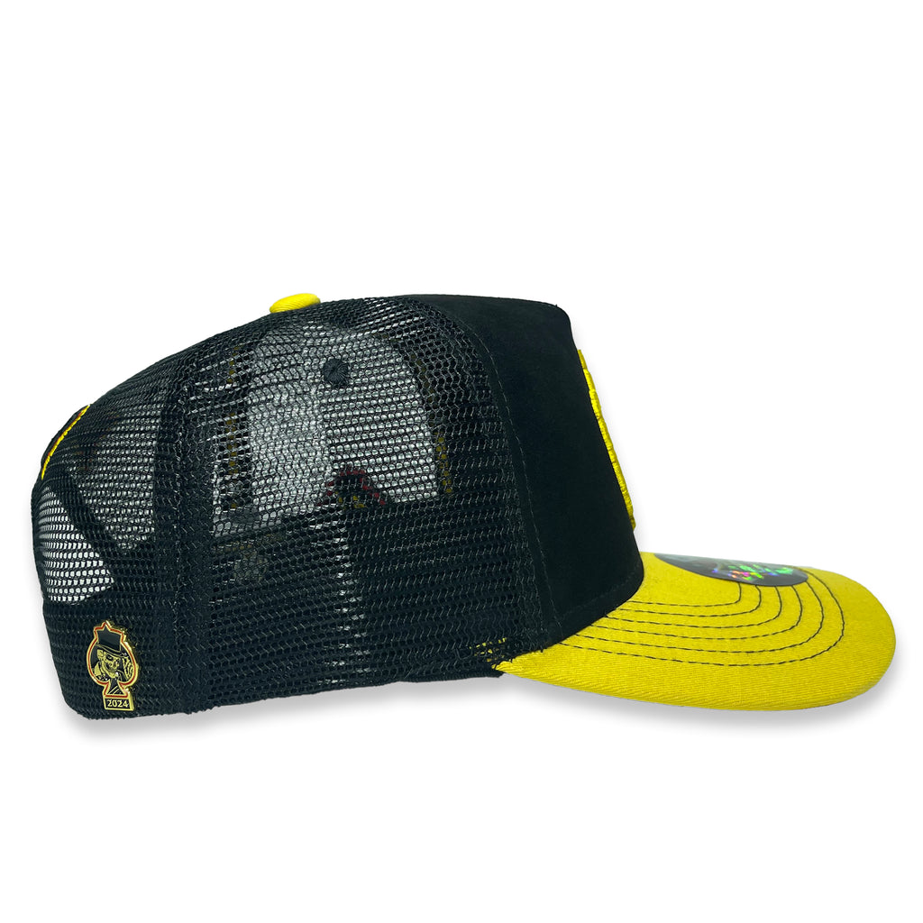 BILLIARDS YELLOW