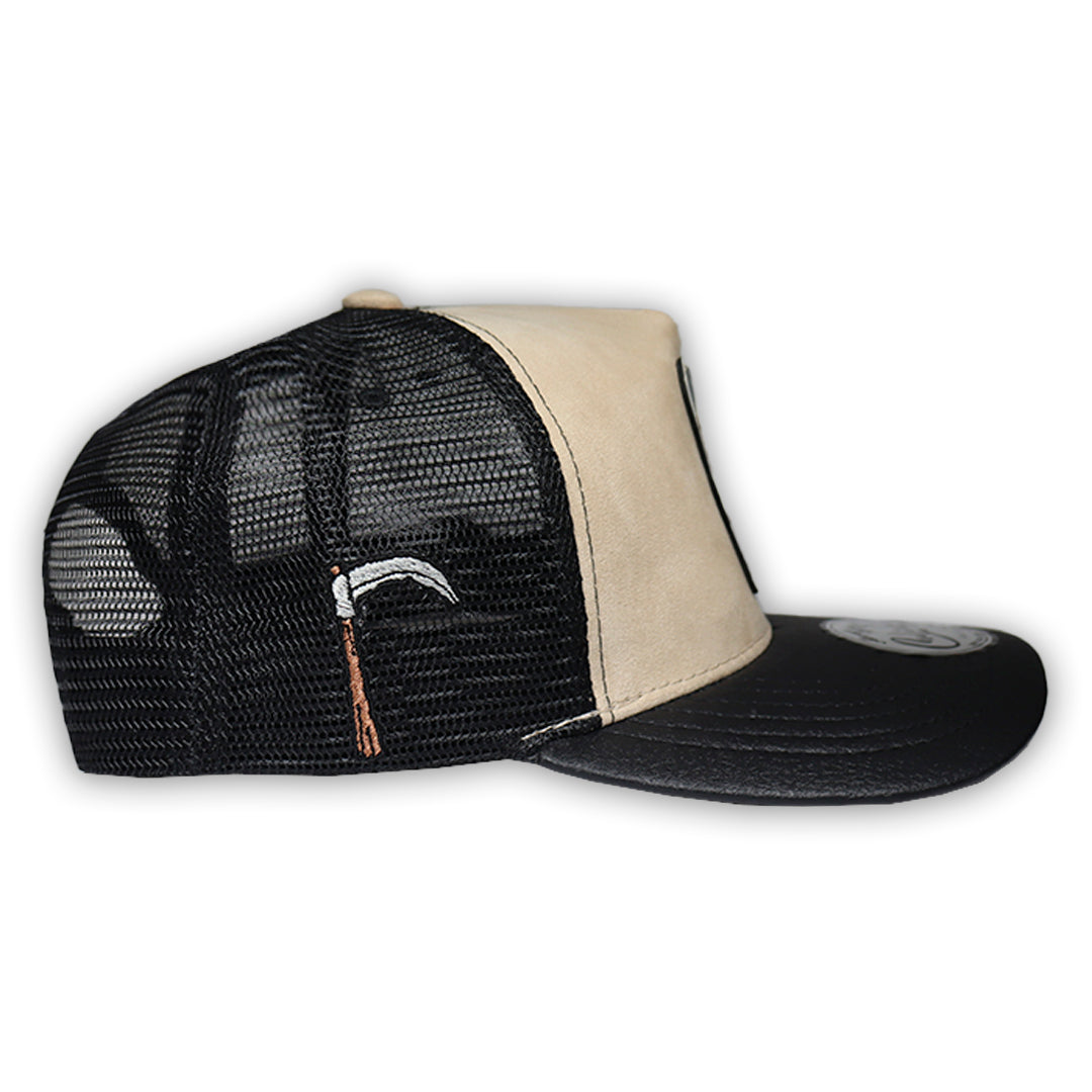 GORRA CULICHI CAPS DEAD SKULL BEIGE TRUCKER GOMA
