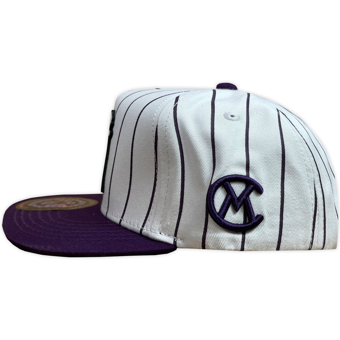 Gorra MVC AVENIDAS SUNS WHITE PURPLE VISERA PLANA