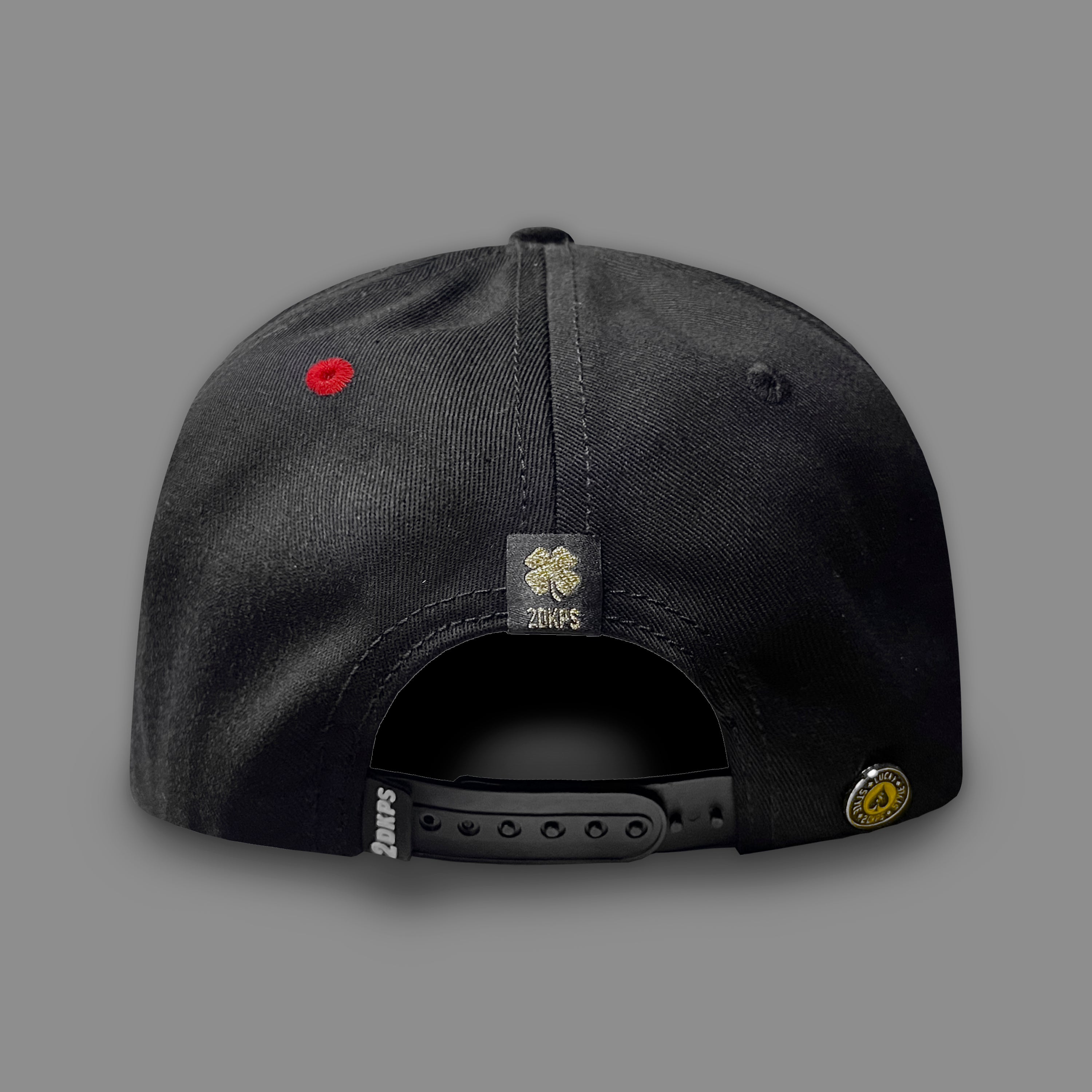 GORRA 2DKPS CHUCKY BRILLOS