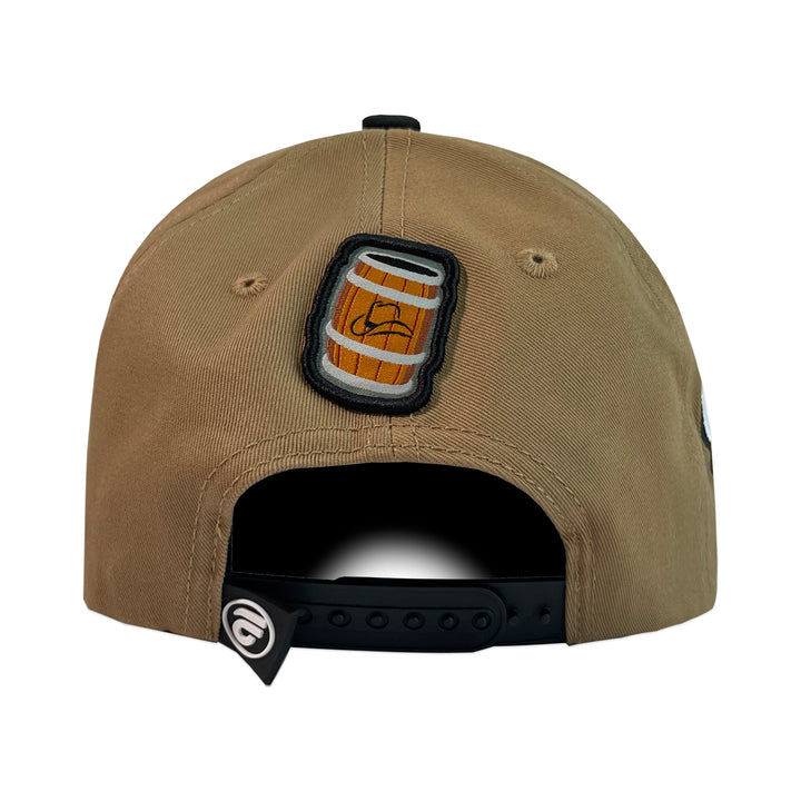 Gorra La Office Un Chavo Muy Felix Beige Visera Negra