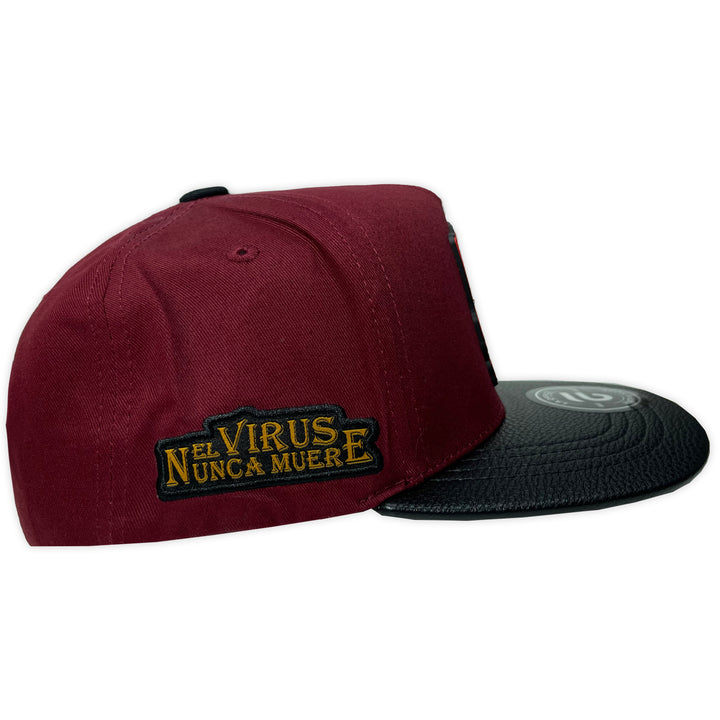 GORRA LA OFFICE El Virus Nunca Muere guinda