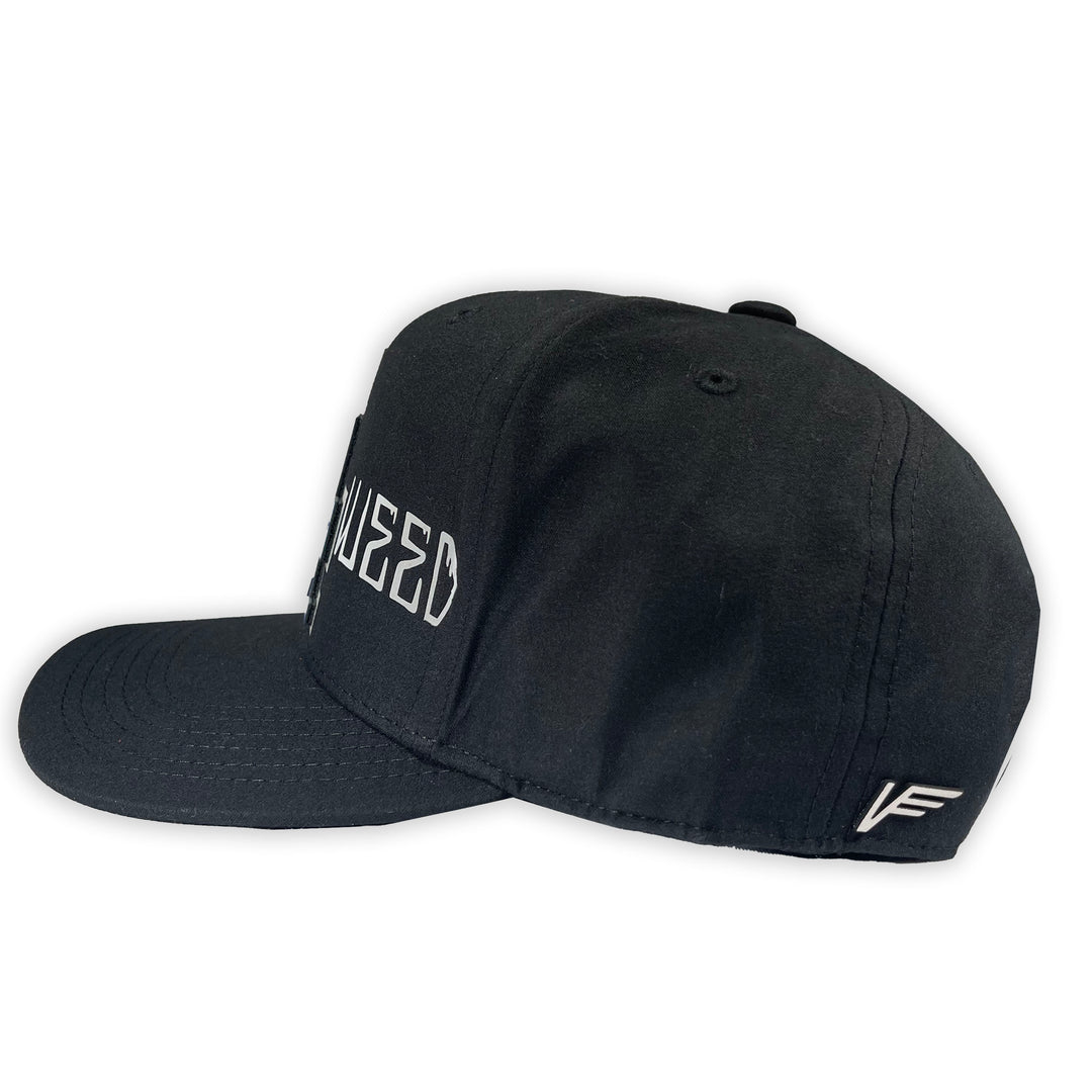 GORRA VAGO STYLE LA SERIES CURVA PIEL DE DURAZNO NEGRA.