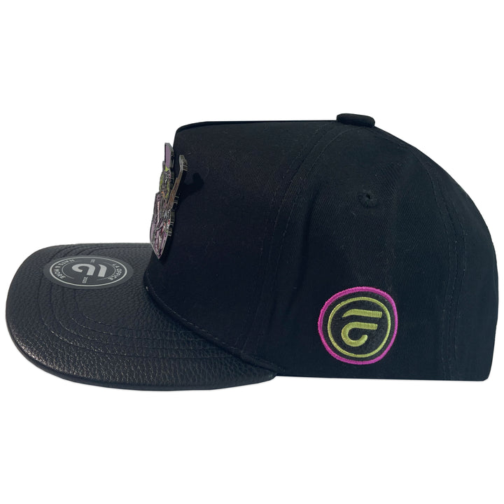 Gorra La Office Hats MC Pato Joker Black Visera Vinipiel