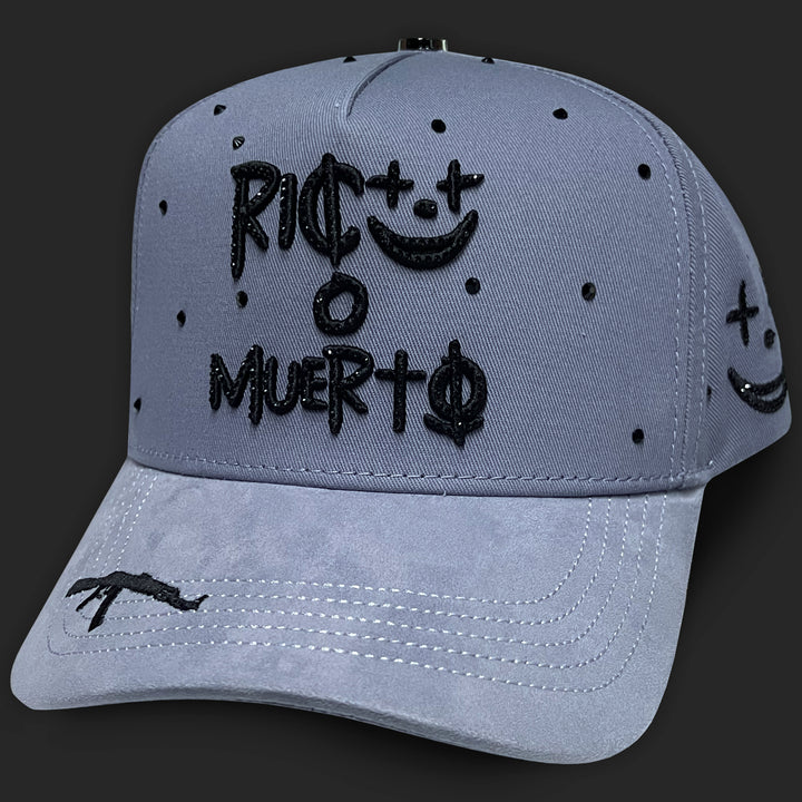 GORRA GC RICO O MUERTO GRIS