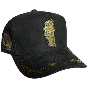 GORRA VAGO STYLE SAN JUDAS GOLD LAUREL PLACA GAMUZA