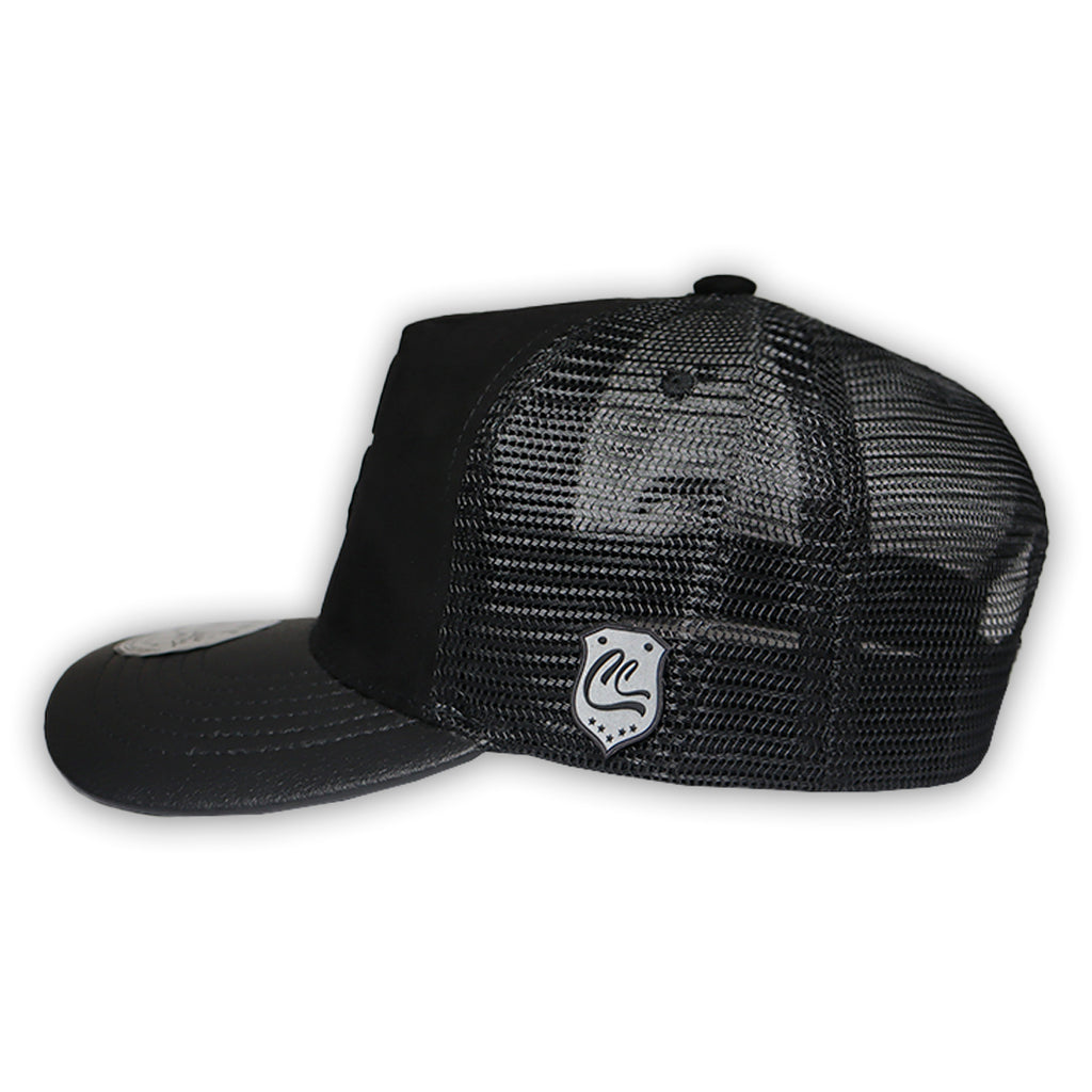 GORRA CULICHI CAPS DEAD SKULL BLACK TRUCKER GOMA