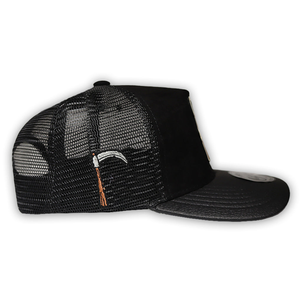 GORRA CULICHI CAPS DEAD SKULL BLACK TRUCKER GOMA