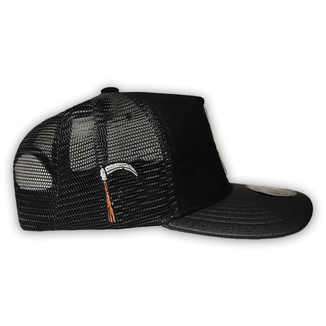 GORRA CULICHI CAPS DEAD SKULL BLACK TRUCKER GOMA